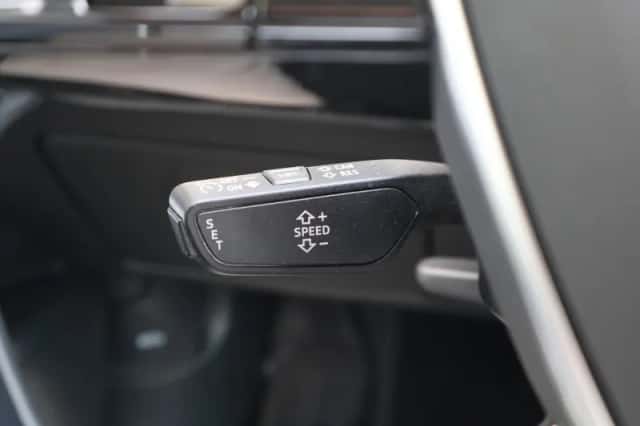 Audi A6 (2023) thumbnail 24
