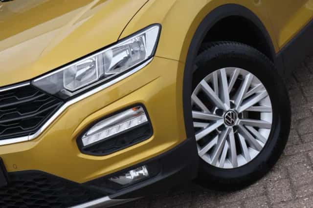 Volkswagen T-Roc (2021) thumbnail 16