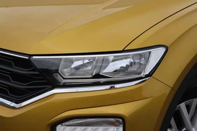 Volkswagen T-Roc (2021) thumbnail 9