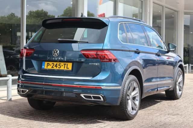 Volkswagen Tiguan (2021) thumbnail 2