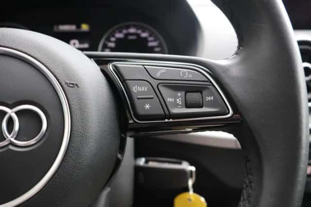 Audi Q2 (2022) thumbnail 23