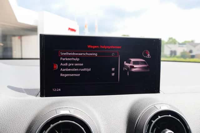 Audi Q2 (2022) thumbnail 26