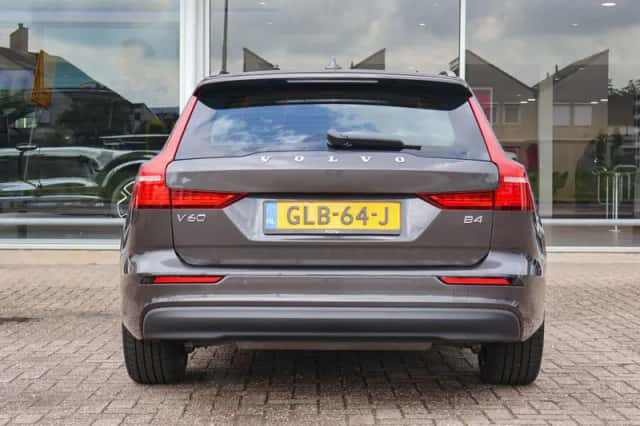 Volvo V60 (2024) thumbnail 11