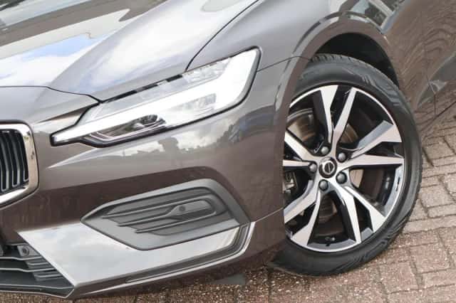 Volvo V60 (2024) thumbnail 14