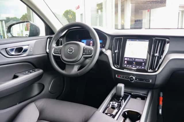 Volvo V60 (2024) thumbnail 34