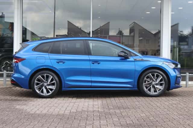 Škoda Enyaq (2021) thumbnail 3