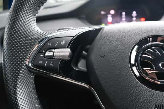 Škoda Enyaq (2021) thumbnail 25