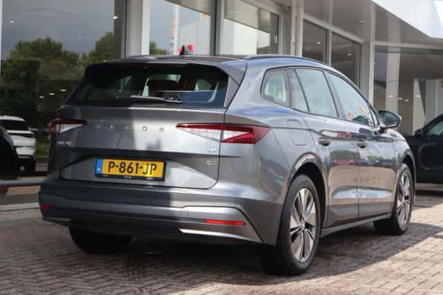 Škoda Enyaq (2022) thumbnail 2