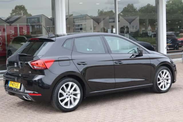 SEAT Ibiza (2022) thumbnail 2