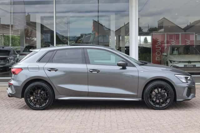 Audi A3 (2021) thumbnail 3