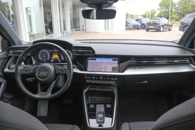 Audi A3 (2021) thumbnail 5