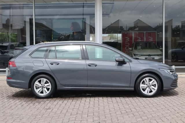 Volkswagen Golf (2021) thumbnail 3