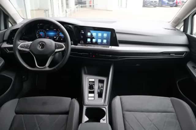 Volkswagen Golf (2021) thumbnail 5
