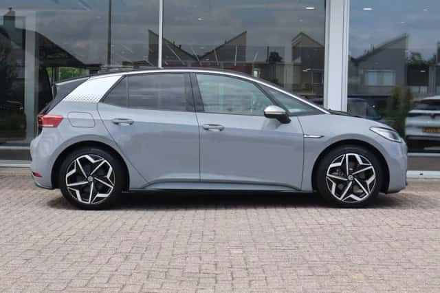 Volkswagen ID.3 (2020) thumbnail 3