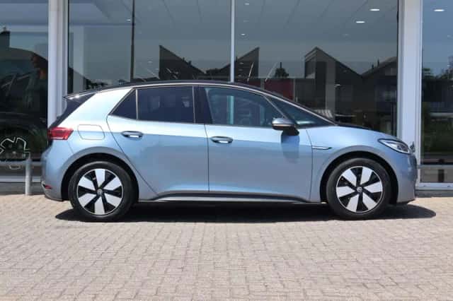 Volkswagen ID.3 (2020) thumbnail 3