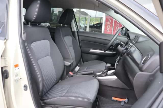 Suzuki Vitara (2023) thumbnail 4