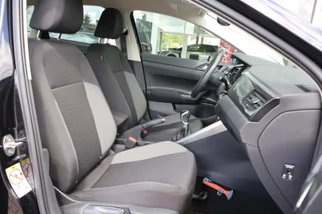 Volkswagen Polo (2022) thumbnail 4