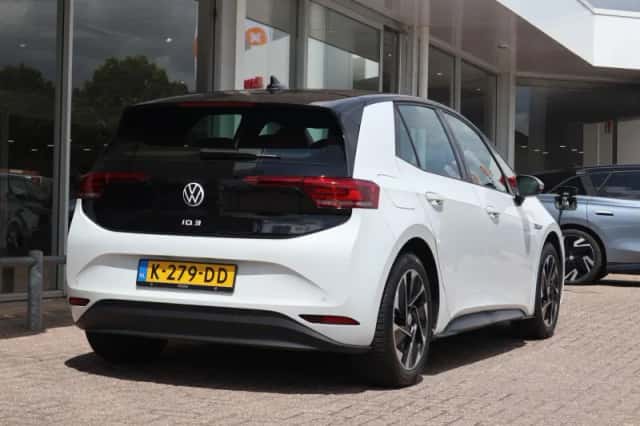Volkswagen ID.3 (2020) thumbnail 2