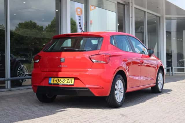 SEAT Ibiza (2023) thumbnail 2