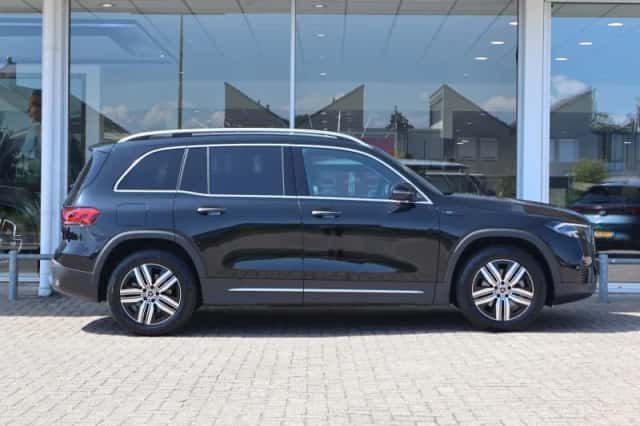 Mercedes-Benz EQB (2022) thumbnail 3