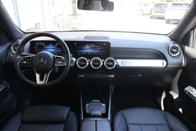 Mercedes-Benz EQB (2022) thumbnail 5