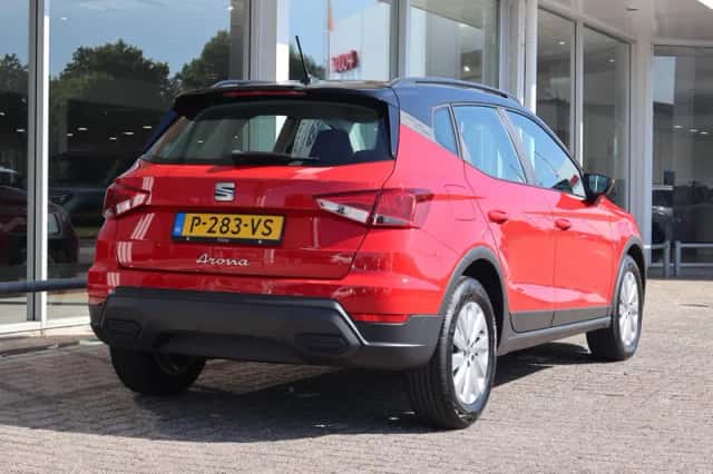 SEAT Arona (2022) thumbnail 2