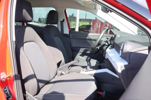 SEAT Arona (2022) thumbnail 4