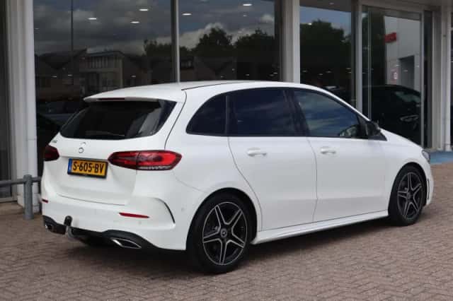 Mercedes-Benz B-Klasse (2023) thumbnail 2