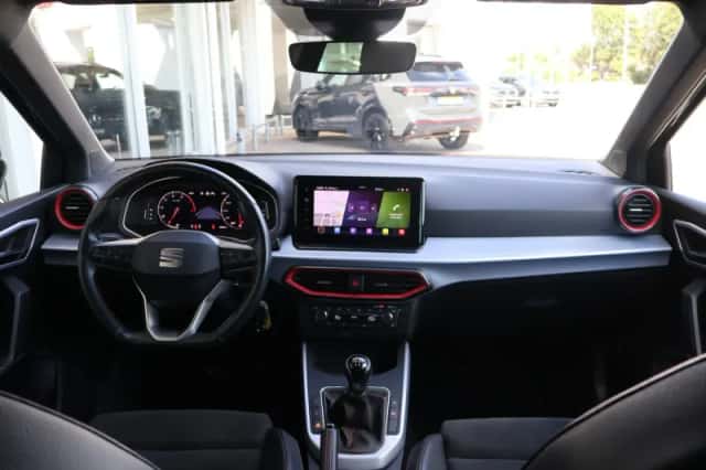 SEAT Arona (2022) thumbnail 5