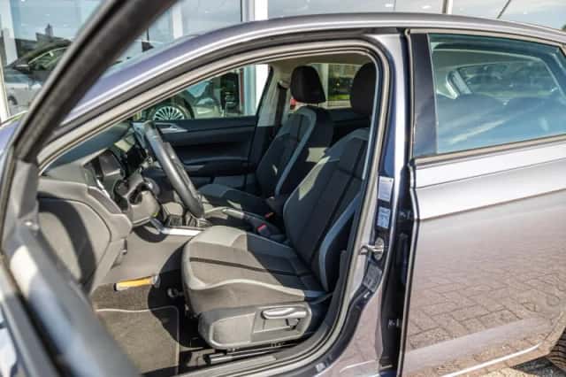 Volkswagen Polo (2022) thumbnail 4