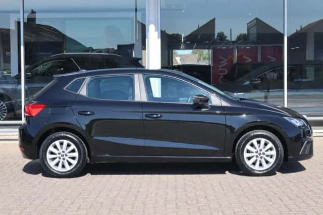 SEAT Ibiza (2023) thumbnail 3
