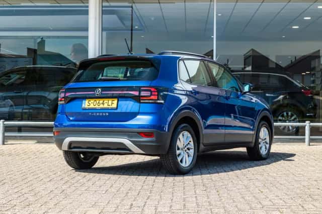 Volkswagen T-Cross (2023) thumbnail 2