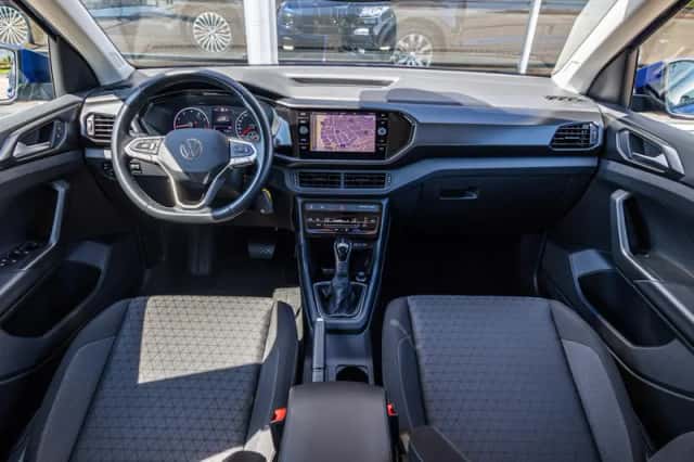 Volkswagen T-Cross (2023) thumbnail 5
