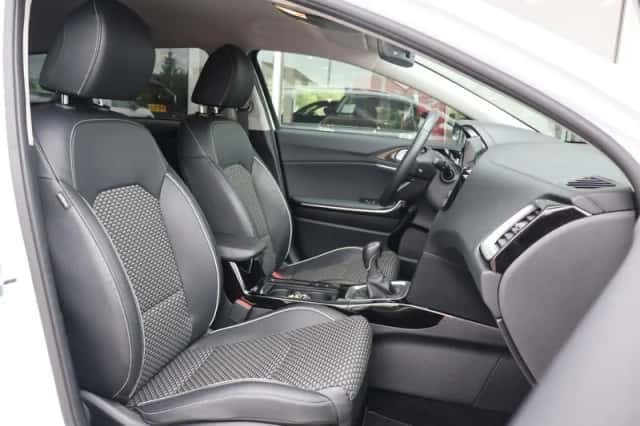 Kia Ceed Sportswagon (2024) thumbnail 4