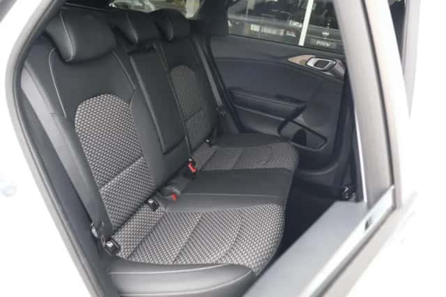 Kia Ceed Sportswagon (2024) thumbnail 6