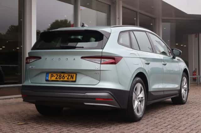 Škoda Enyaq (2022) thumbnail 2