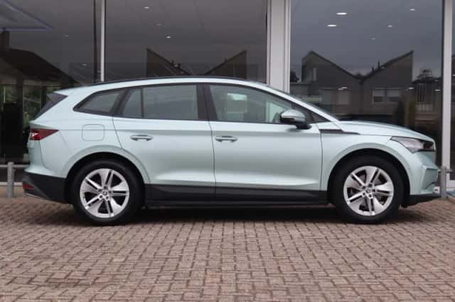 Škoda Enyaq (2022) thumbnail 3