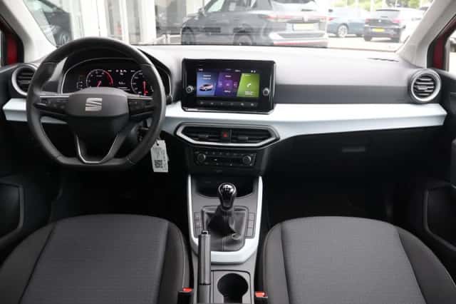 SEAT Arona (2024) thumbnail 5