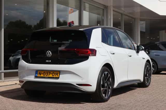 Volkswagen ID.3 (2020) thumbnail 2