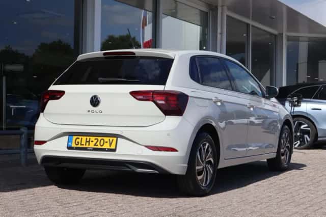 Volkswagen Polo (2024) thumbnail 2