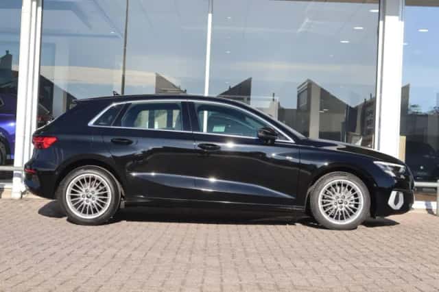 Audi A3 (2022) thumbnail 3