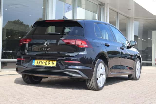 Volkswagen Golf (2026) thumbnail 2