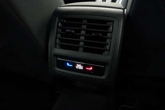 Volkswagen Golf (2024) thumbnail 15