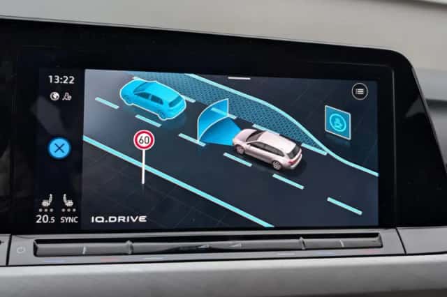 Volkswagen Golf (2024) thumbnail 33