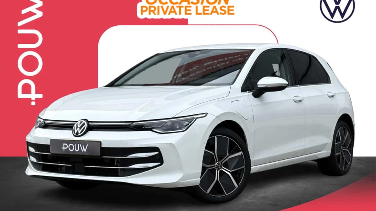 Volkswagen Golf (2025) — foto 1