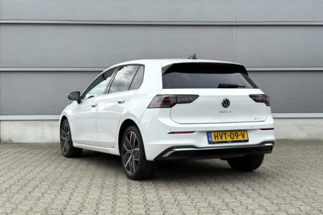 Volkswagen Golf (2025) thumbnail 11