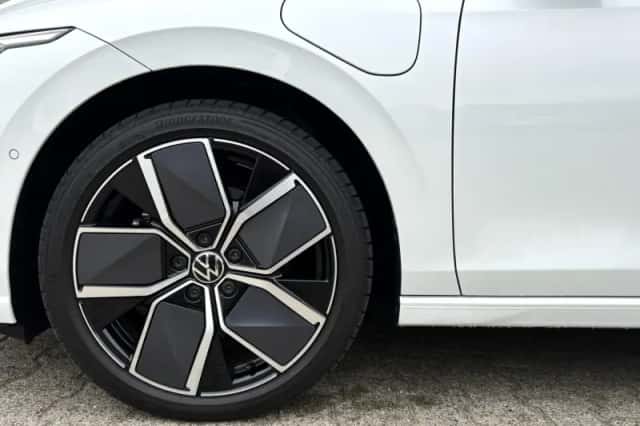Volkswagen Golf (2025) thumbnail 13