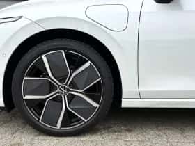Volkswagen Golf (2025) thumbnail 13