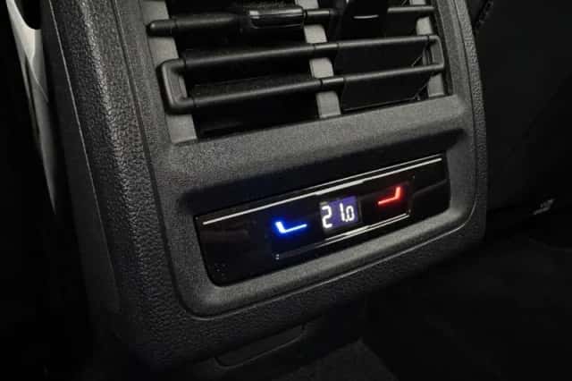Volkswagen Golf (2025) thumbnail 30