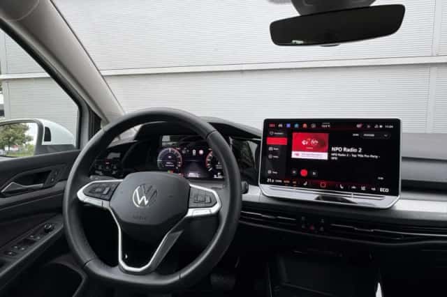 Volkswagen Golf (2025) thumbnail 45